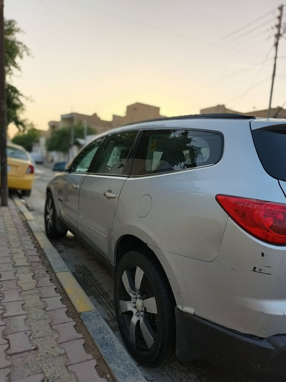 السلام عليكم للبيع شوفر ليت ترافرس مديل 2011 وارد امريكي فئه LT كلين
للبيع مستعجل السعر 75 قفل قفل مستعجل عل بيع 
مكاني ميسان العماره للاستفسار الاتصال على رقم 
***********
