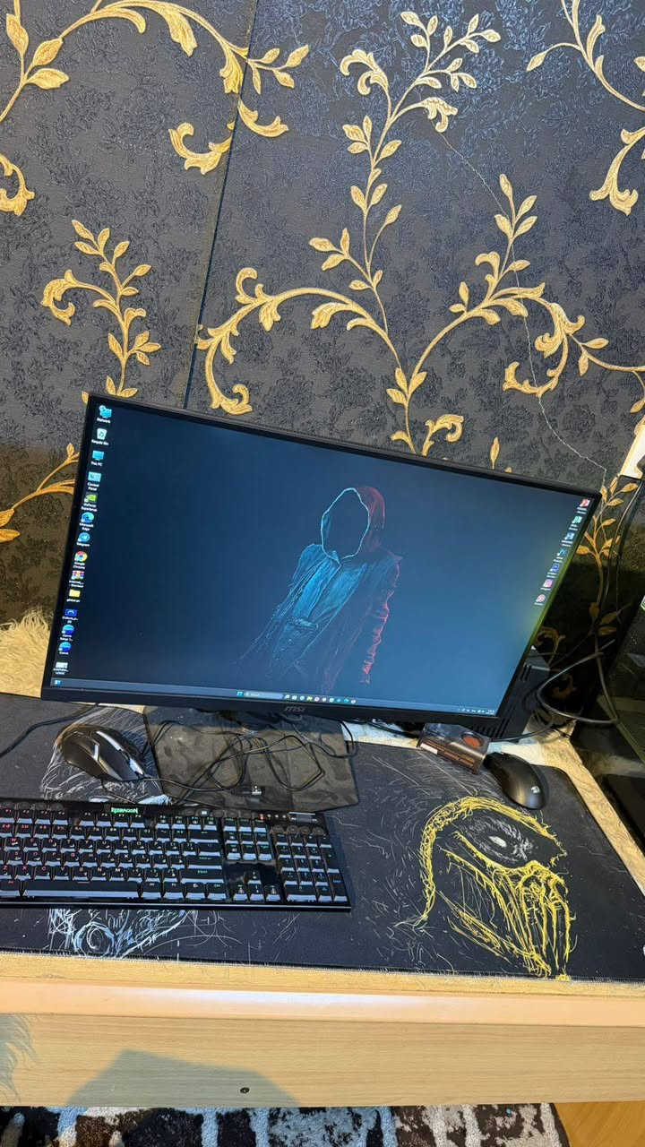 سلام عليكم
دسكتوب للبيع مواصفات قوية كلش 

المعالج: Intel Core i7-12700F جيل 12

كرت الشاشة: ASUS RTX 4070 SUPER سعة 12GB

المذربورد: ASUS PRIME B760-PLUS DDR5

الرام: T-FORCE DELTA RGB DDR5 حجم 32GB (2×16) بسرعة 6000MHz

التخزين: SSD Lexar NM620 NVMe سعة 2TB

التبريد: تبريد مائي DeepCool LE720 حجم 360mm

الباور: Segotep GN750W قدرة 750W 80+ Gold ATX 3.0

الواي فاي والبلوتوث: ASUS PCE-AX3000 WiFi 6 Bluetooth 5.0

الشاشة: MSI G274QPF E2 حجم 27 انچ دقة 2K 180Hz IPS 1ms

الكيس: SAMA V Play لون أسود

استفسار ***********

كربلاء
