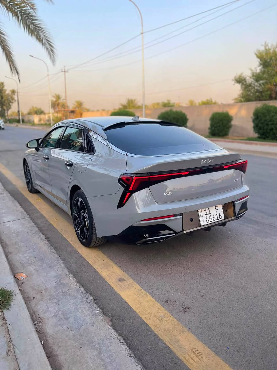 سلام عليكم
كي فايف k5 ( لون سمنتي بچم كبس ) جي تي لاين           محرك 2500 تنفس طبيعي سياره بوضع الشركه

السيارة موديل 2026  رقم بغداد شهداء انطيك وكاله عامه ام الباركود 

 وارد امريكي السياره ماشي 10ميل

   مواصفات Gt Line فول موصفات عد بنراما

حادثهاا جاملغ خلفي فقط وراجع نفسه

المواصفات:

1- بصمة ابواب وتشغيل عن بعد

2 داخل احمر

3-تحكم استيرن كامل 

4- كشنات كهرباء

5-كراسي جلدوختم شعار GTline

6-رادار امامي + خلفي (توقف خلفي ذاتي) 

7- شاشه كبيرة كار بلي( بلوتوث ، USB  AUX )

9- كشنات هيتر 

10- رادار امامي + خلفي

11- لد نهاري

‏12 -انظمه قيادك 6

13-ويل كب 18

14- شاشه عرض  بالدشبول

15- كروز سرعه ذكي  ( مثبت سرعه )

16-شاحن واير ليس 

17-سايد بريك بصمه 

‏18- GPS الخرائط

19-تبريد ثلج ❄️

ملاحضه شباب رحمه عله والديكم المايعرف قيمته وتكاليفه خل يتركنه كلمه طيبه واسف ع الاطاله

***********بغداد 

السعر 195
