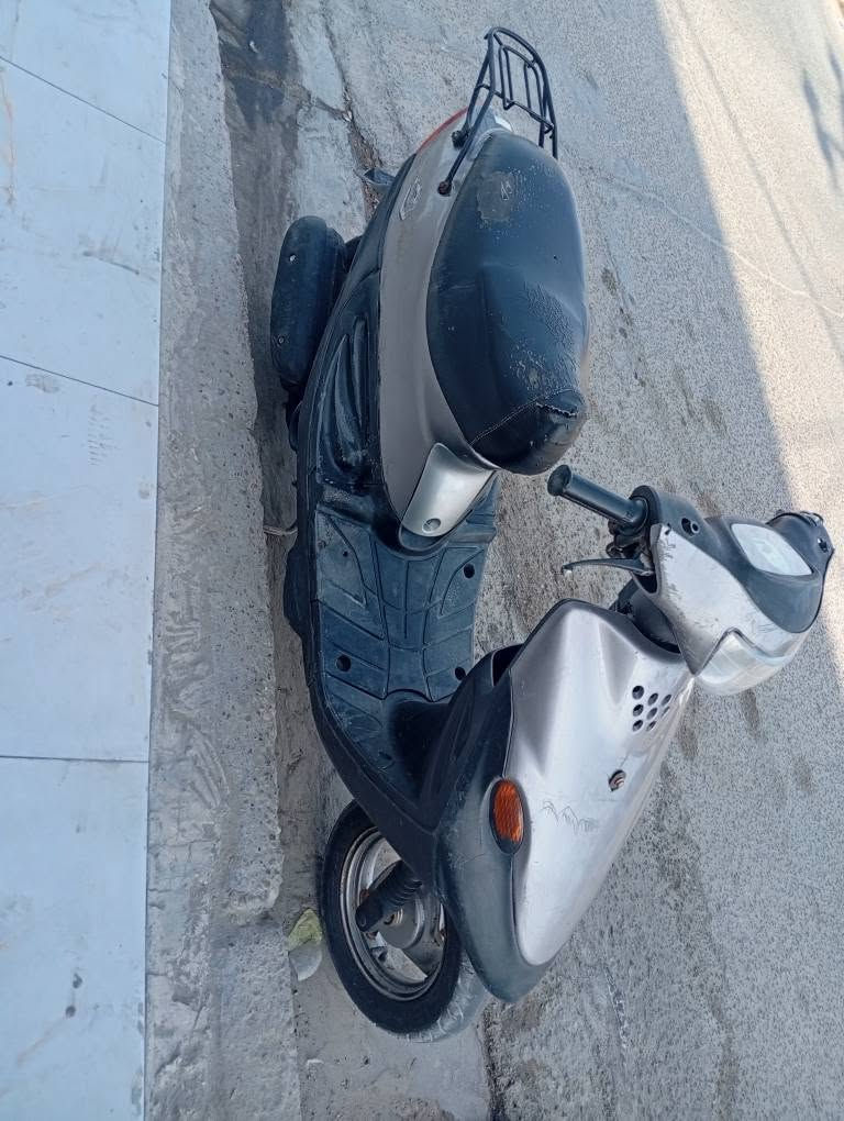 دراجه يامها ام تسعه زروف البيع كفاله برغي مامفتوح بيهه و كلهه شغاله من طول الطول عنوان خور زبير سعر 400 وبيهه مجال *********** الزبير, البصرة
