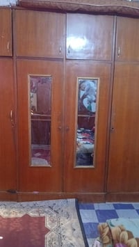 غرفه عراقيه • اربع ابواب • نظيفه