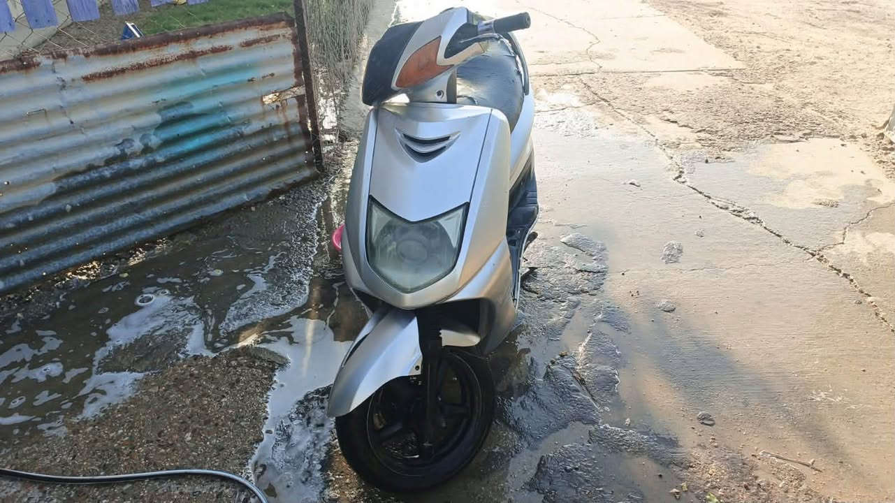 السلام عليكم سكنس نثيه كابريته خطين نظيفه شلعه ومعدل دراجه مكفوله السعر 450بيها مجال العنوان محموديه ***********واتساب فقط
