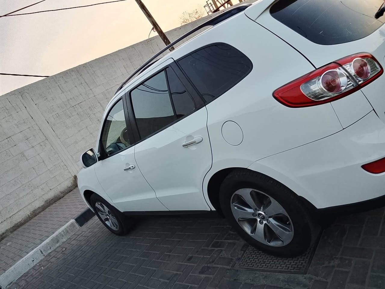 ***********
للبيع سنتافي خليجي 2012 فول مواصفات رقم اربيل محرك دوش 2400 سعره 123 سياره جاهزة من كلشي محرك وكير حدادية تبريد جيد جداً بيه صبغ ربع جاملغ خلفي فقط والباقي مكفول مكان السيارة كربلاء كربلاء, العراق
