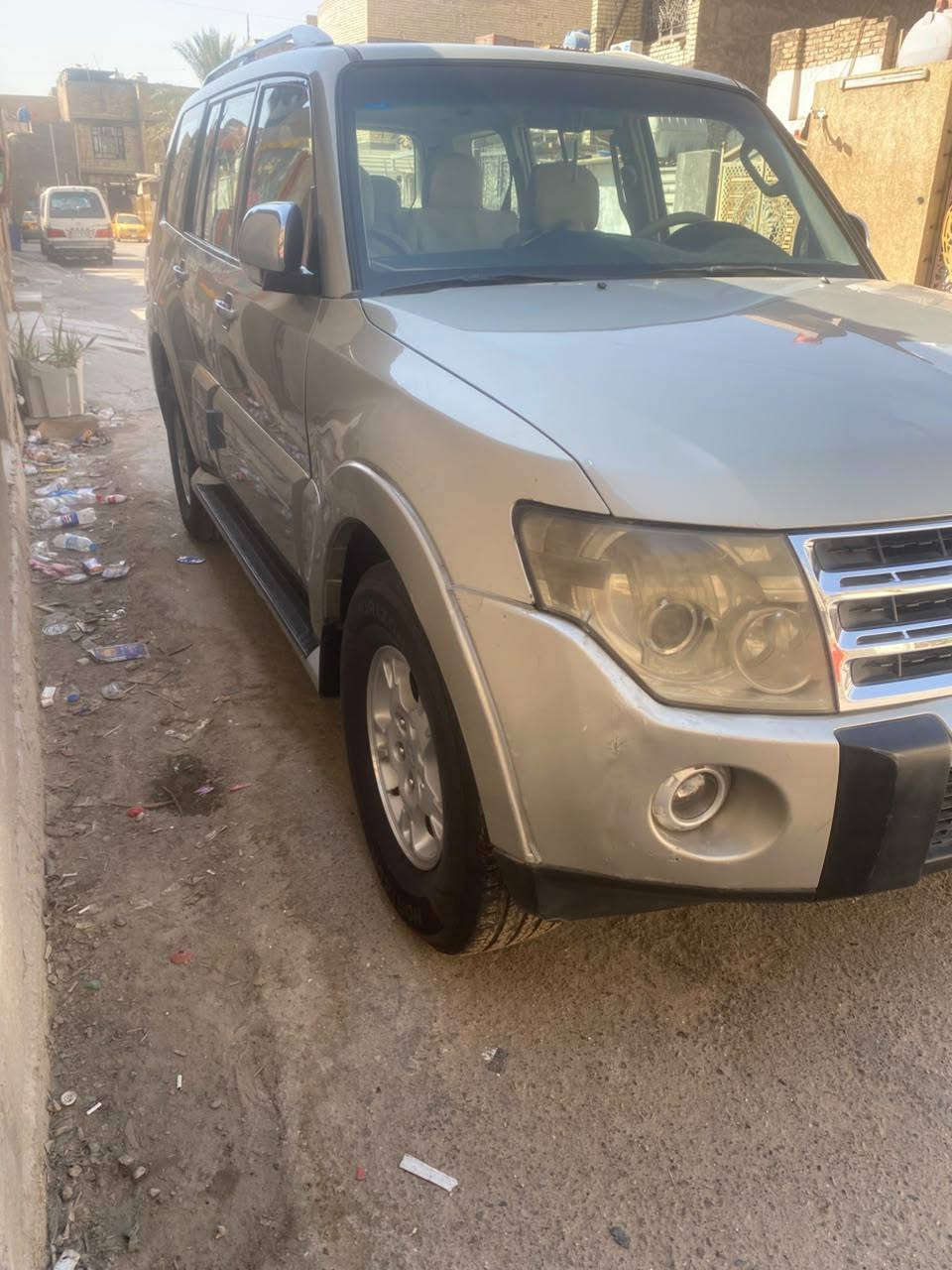 سلام عليكم 
باجيرو موديل 7 مكفوله رقم بغداد مكان بغداد 
*********** مكلف بالنشر
