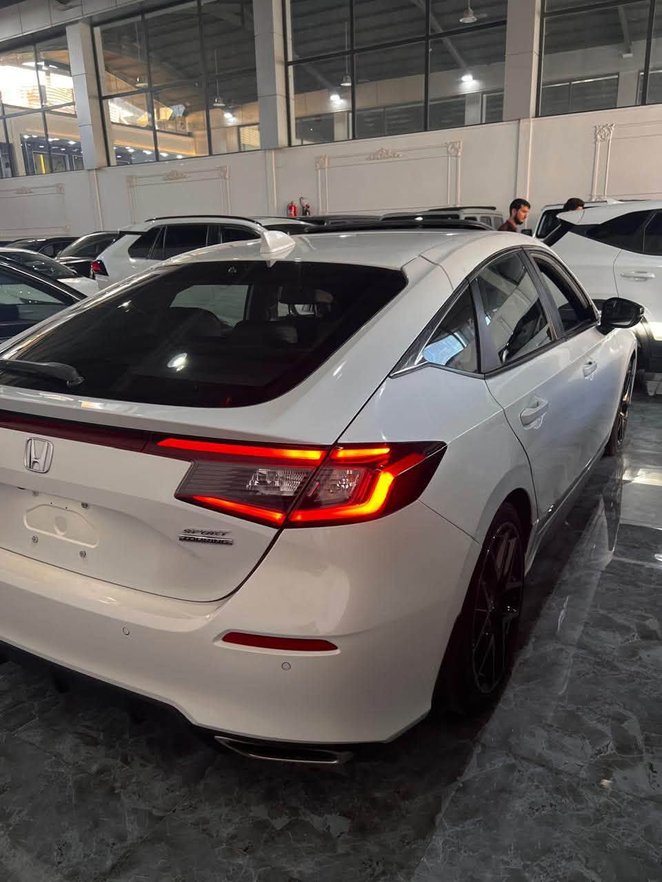 🚗 Honda Civic Sport Touring 2024 – أعلى فئة (Touring)
رقم شاسی 19XFL1G8XRE011787
✅ محرك 1.5 تيربو اقتصادي وقوي
✅ کیر عادي (Manual)
✅ فتحة سقف
✅ مقاعد جلد
✅ شاشة لمس كبيرة
✅ نظام صوت Bose
✅ عدادات رقمية
✅ شاحن لاسلكي
✅ تشغيل بصمة (Smart Key)
✅ كاميرا خلفية وحساسات
✅ أنظمة السلامة Honda Sensing
✅ جنوط رياضية
✅ إنارة LED أمامية وخلفية
✅ سيارة كلش اقتصادية بالوقود

🔹 السيارة دخول جديد
🔹 الضرر كان الجاملخ الخلفي الأيمن والأيسر والبنيد فقط، صبغ بدون دواخل
🔹 الشاصي والدواخل سليمة
🔹 تگدر تترقم إقليم
🔹 السيارة موجودة في دهوك

📞 للمزيد من المعلومات:
***********
***********
