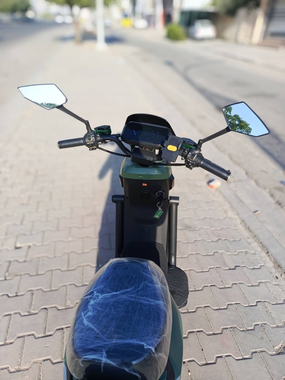 من رخصة الادمن.. دراجة F3 للبيع
اللون: زيتوني💚
الموديل: 2025
باب اول الدراجة نشاط وشلعة فول⚡...
الدراجة بدون أي عيب جاهزة ونضيفة جداً1️⃣
***********

السعرر: 650 بي مجال للطيبين وتبشرون
