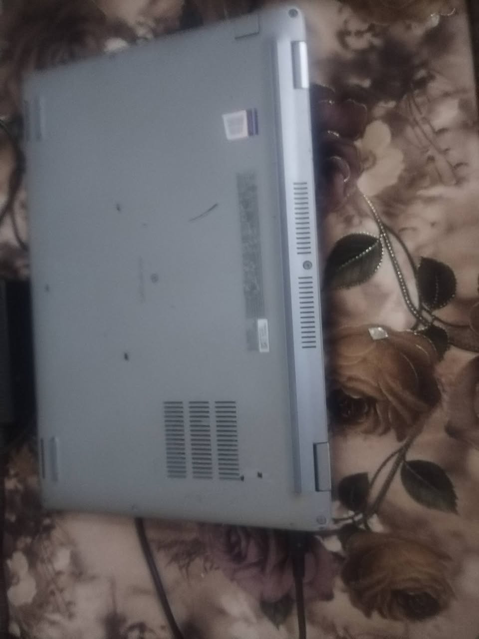 💻 Dell Latitude 5430 | خفة وأداء عالي ✨
​إذا كنت تبحث عن لابتوب يجمع بين القوة، الخفة، والاعتمادية للأعمال، الدراسة، والتنقل اليومي، فهذا الجهاز خيارك المثالي!
​⚙️ المواصفات الفنية:
​المعالج (Processor): Intel® Core™ i7 (الجيل الحادي عشر - 11th Gen) لأداء قوي وسريع.
​الذاكرة العشوائية (RAM): 8 GB.
​التخزين (Storage): SSD بسعة 256 GB (سرعة فائقة في التشغيل ونقل البيانات).
​كارت الشاشة (GPU): سعة 4 GB.
​الشاشة (Display): 14 بوصة بدقة عالية ورؤية مريحة.
​الوزن: خفيف جداً وسهل الحمل والتنقل.
​🔥 مميزات الجهاز:
​🔋 بطارية ممتازة تدوم لساعات عمل طويلة.
​⌨️ لوحة مفاتيح مريحة وسلسة في الكتابة والطباعة.
​🔌 منافذ متكاملة: (Thunderbolt / USB / HDMI / LAN) لتوصيل كافة ملحقاتك بسهولة.
​🔒 تصميم متين وأمان عالي مخصص لمنظومة الأعمال والاستخدام المكثف.
​📌 مناسب لـ:
أعمال الشركات والمكاتب | الدراسة والبحوث | المهام اليومية والتصفح | البرامج المكتبية والتنقل الدائم.
​📞 للطلب أو الاستفسار يرجى التواصل عبر الرقم:
***********

