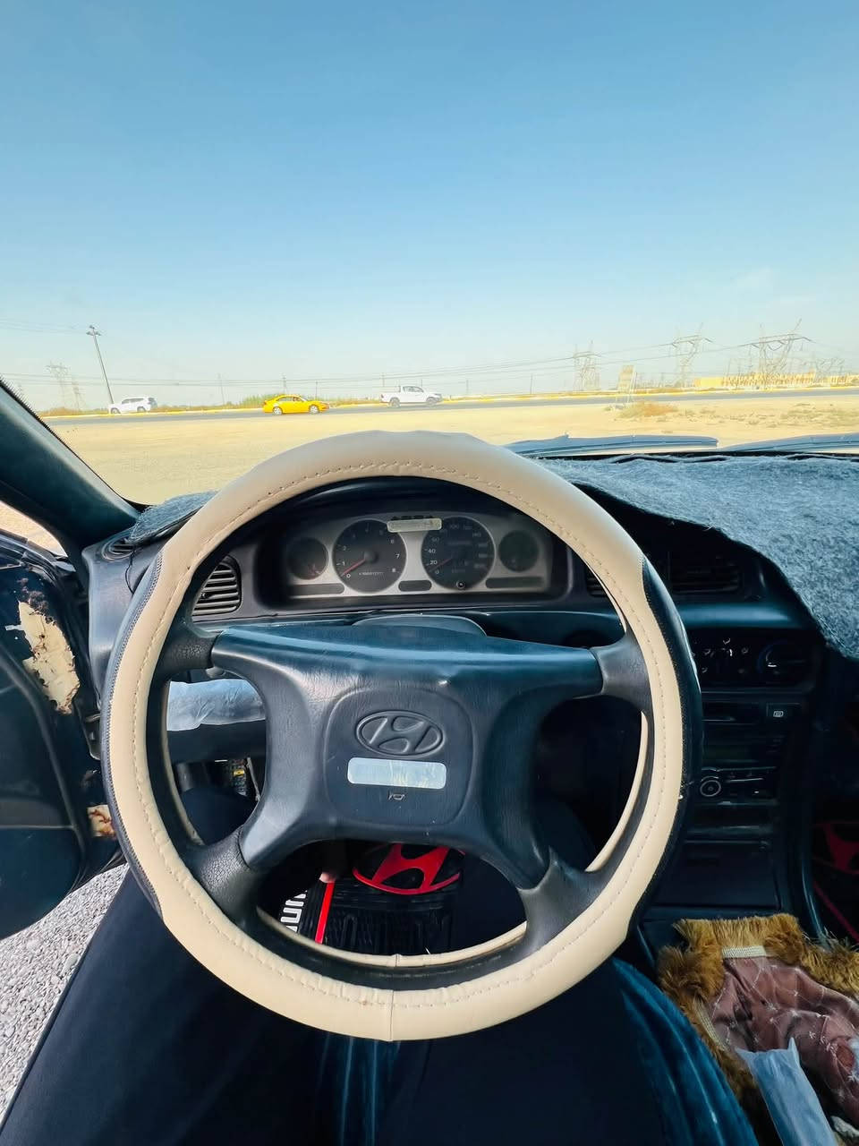 السلام عليكم
للبيع هونداي سوناتا 2
رقم بغداد ,مشروع وطني ,تحويل بشرط 

موديل: 93
محرك:2000,كير عادي 
كير ومحرك كفاله بشرط 
لون سياره :كحلي 
 مصبوغه جماليه سياره بدون ضربه 

ميكانيك بشرط 
حداديه إماميه خلفيه جاهزه 
صدر خلفي امامي  جديد 
كهربائيات كامله كله شغاله 
بجم لايتات شغال
كيجات سرعه بانزين شغال 
سنتر لوك تصعيد جام 
تخم تاير جديد 
باتري جديد 
فيتبم جديد 
غرفتها سياره جديده ☑️

سياره جاهزه مابيه اي نقص 

العنوان/ ديالى الخالص 

السعر / خاص 

الاستفسار / ***********
