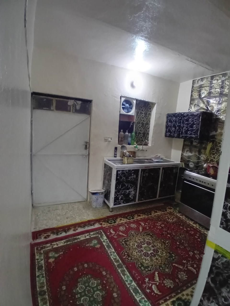 السلام عليكم
من رخصة الادمن 

منزل للبيع طابو ملك صرف محكمة الكرادة

العنوان الزعفرانية شارع الكهرباء مقابل شارع البستان 

تفاصيل البيت 100 متر ريم البيت عكاده مو مسلح ثنين غرف وحده والثانية فوك صالة ومطبخ واستقبال حمام مشترك داخلي وصحيات خارجي السعر 75 مليون وبي مجال التواصل *********** حسنين
