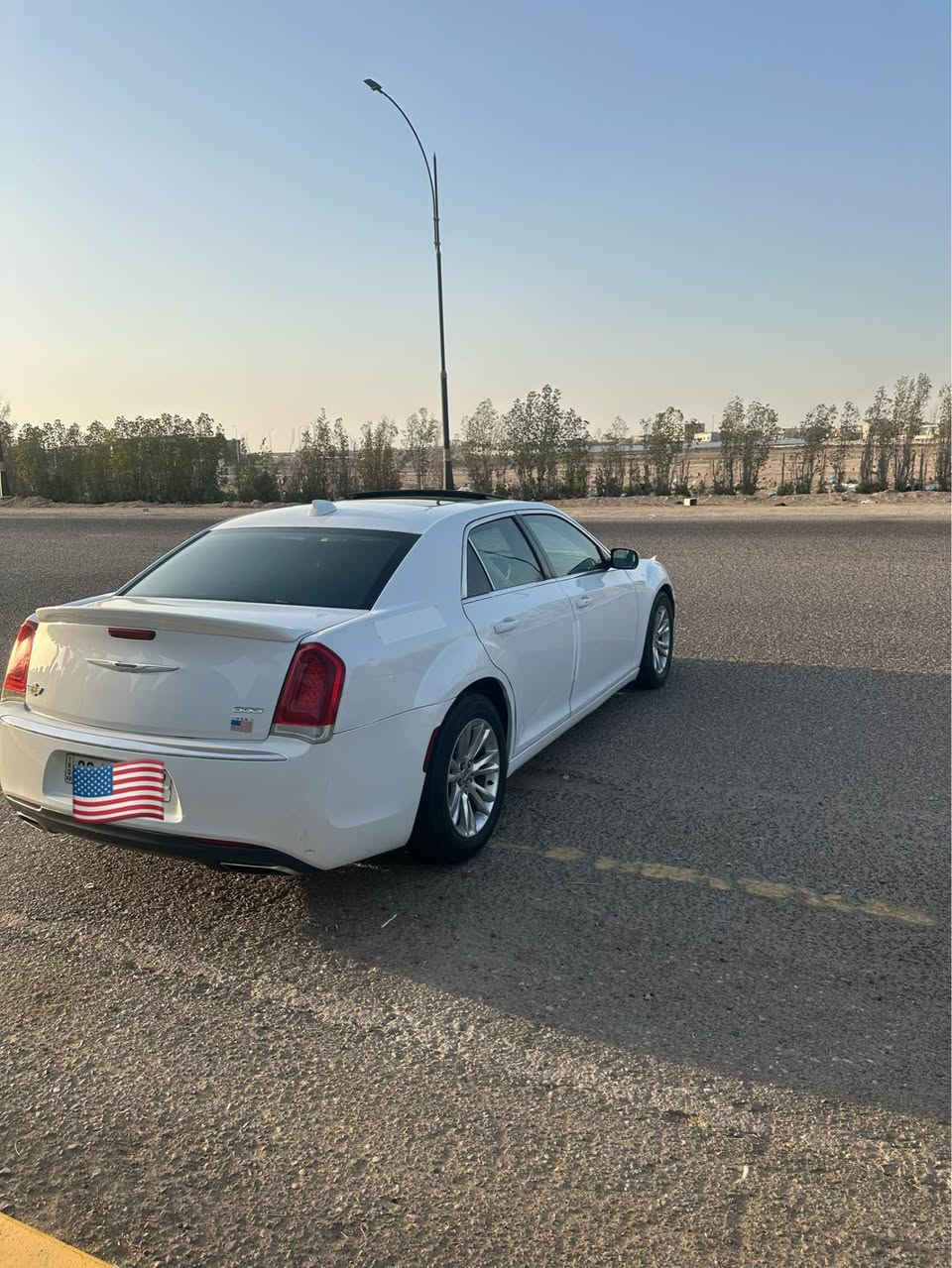 سلام عليكم اوباما مديل ١٦ رقم اربيل فئة لمتدد فووول 
بانوراما 
شاشه جبيره 
تبريد خلفي 
كشن تدفه 
ويل مكسيكي اصل 
بجم عريض 
لايت زنون
كير محرك تبريد كله مكفول 
حدايه طوب 
بيه ربع بنيد وربع جاملغ بدون دواخل بدون ارباك ول باقي كفاله 
سعر ٢١٠ وبيه جال 
*********** البصرة, العراق
