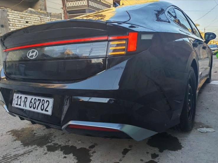 سلام عليكم سوناتا 2024 وارد امريكا 
بانزين فقط 
رقم بغداد 

مواصفات 
بصمة تشغل 
بصمة ابواب 3 
تشغيل عن بعد 
توقف ذاتي 
حساسات الاصتدام 
حساسات امامية 
حساسات خلفية 
كشنات كهربائية 1 
كشنات تادفئة 
صندوك بصمة 
هواي مواصفات بيها
فول عدا الفتحة من الأخير 
ماشية 61 Km
رقم بغداد باسمي 
سنويا جديدة 
هزة جديدة 
ابيعلك سونار بالمنشور عندك مراوس باكورلا وارد امريكا 
*********** 
سعر 150 وبيها مجال للشراي
