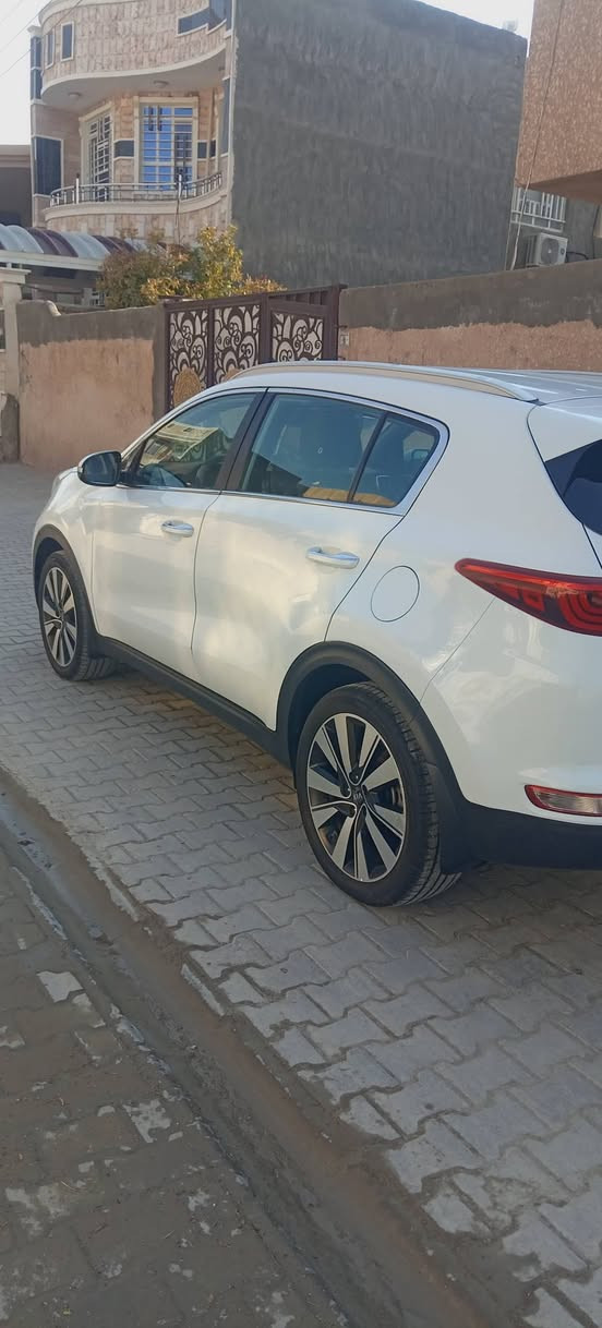 السلام عليكم سبورتج موديل 19 حساس امامي وخلفي مري شفط زراك لايت داخل حمصي شاشه جبيره تبريد لمس مكفولة من الصبغ عدا بارد صغير للاستفسار الاتصال على الرقم ***********
***********
