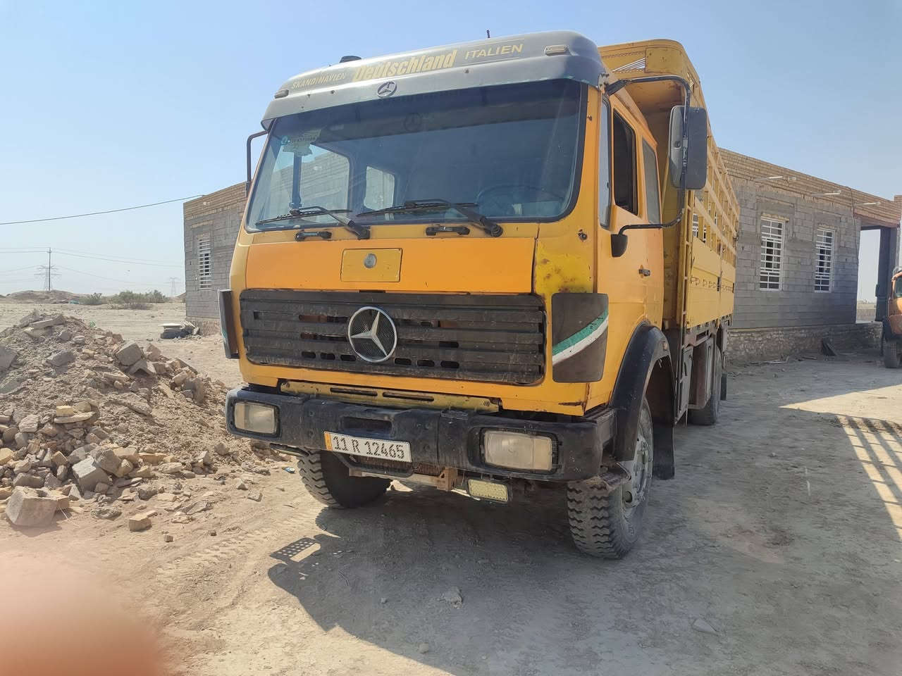 البي للبيع موديل 89
مكينة 6 سلندر رقم بغداد انكليزي ب اسمي. سنوية جديدة 2031.    
مكلف بنشر 
صاحب السيارة ***********
