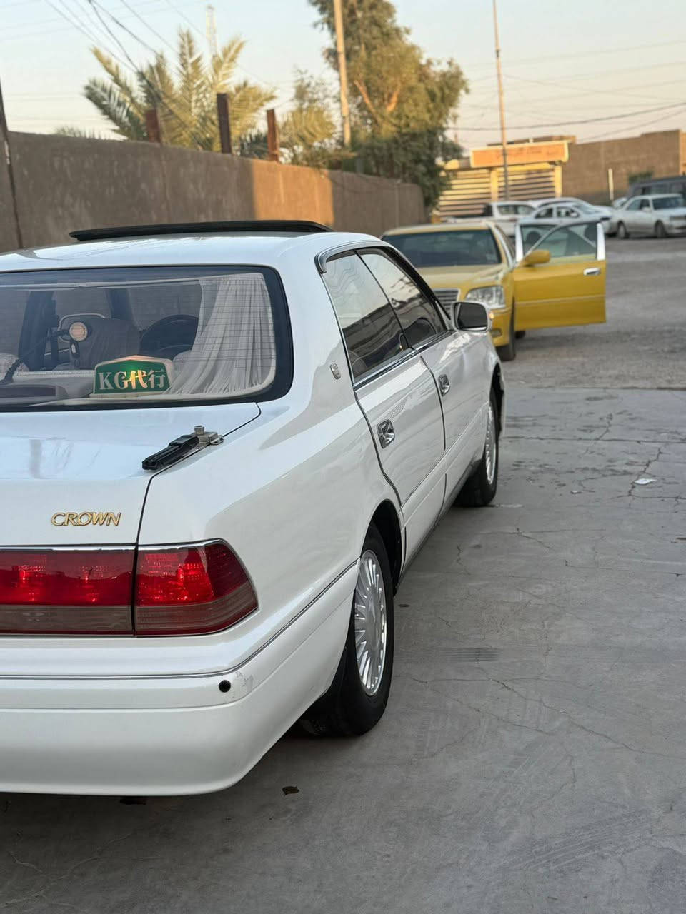سلام عليكم راس ثور فلات 2000مدفوع كمرك باقيه بس على رقم كفاله من الكص وضربه ولصوليات ولعيب شرعي سياره جديده شاصي 55عسليه 
تبريد ثلج حداديه بل كارتون دشبول يسره 
تحويره فوك جوه نجف محرك وكير جديد 300فيشتين السعر 93وبيه مجال بصيط رقم وتساب ***********رقم تصال ***********عنوان نجف كوفه عباسيه
