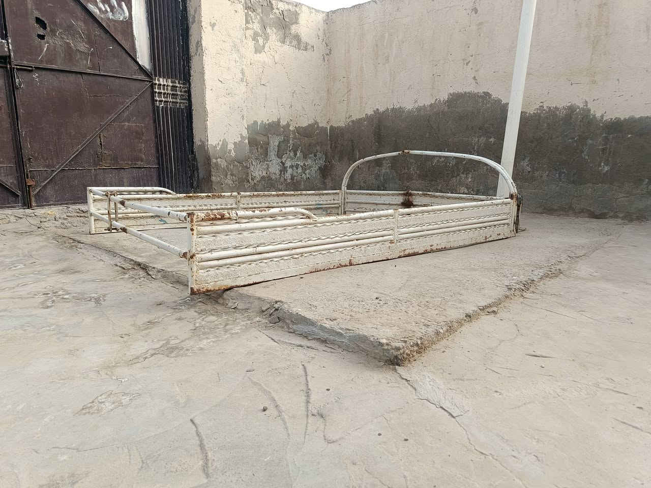 محجر فلاونزه تك قماره للبيع مكان السماوه المعالي لاستفسار ***********
