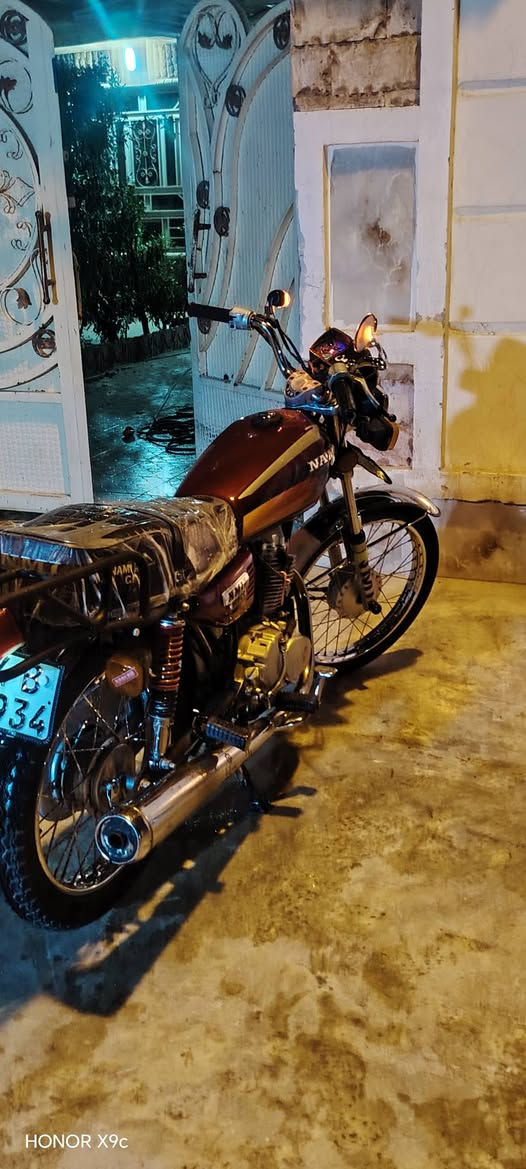 السلام عليكم دراجه البيع نامه شلامجه  اصلي مرقمه بصره  تحويل  ثانينوم السعر 1500  وبيهه مجال قليل  ***********  العنون ديالى  بعقوبه تقاطع الساده

نص مكتوب في الصور:
- HONOR X9c