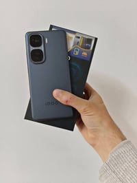 Vivo iqoo neo 10 pro❤️‍🔥 512gb  فرۆشتن و گۆرینەوە شاشە ltpo amolid 144...