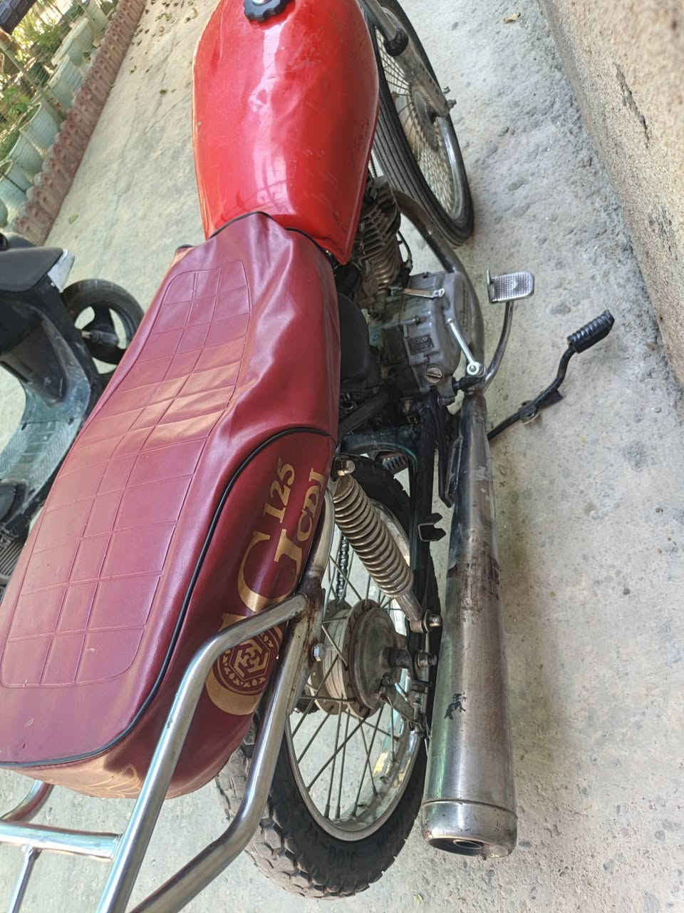 سلام عليكم ماطور نامي سوبر محرك لاصرف ولابخار محرك بشرط سعر
250بي مجال حك جيه رقم واتساب ***********
