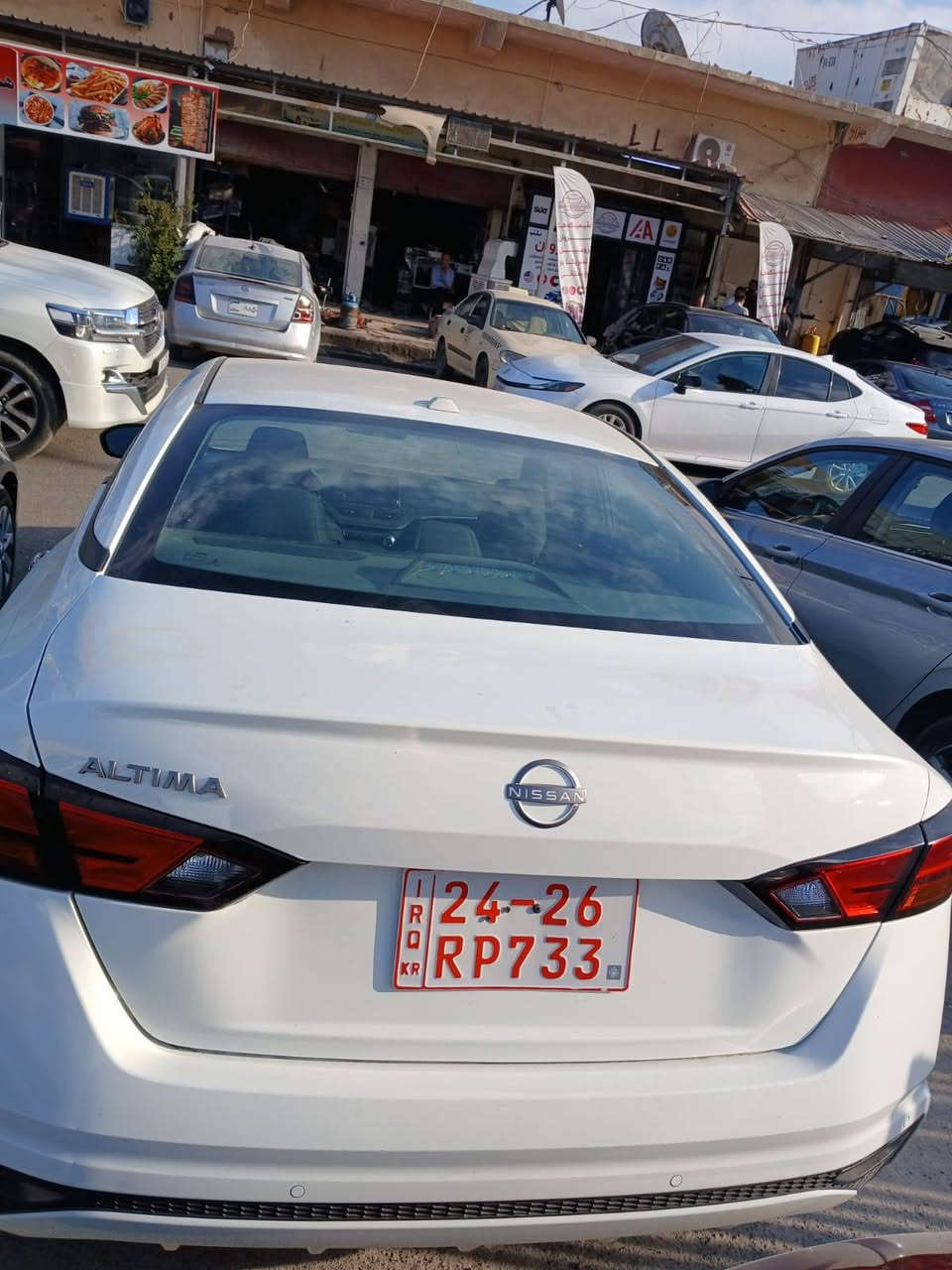 نیسان ئاڵتیما 2025 (جاهیز و چاککراوە)
​ڕۆیشتوو: 19 هەزار مایل (31,210 KM)
​ڕەنگ و ڕەقەم: سپی - ڕەقەم کاتیی
​لێدراوی: چەمەلەغی لای ڕاست و نیوەی دەرگای نەفەر (بە خاوێنی چاککراوەتەوە)
​نرخ: 130 وەرەقە (مەعامەلەی تێدایە)
​پەیوەندی: ***********
....
نيسان ألتيما 2025 (جاهزة ومصلحة بالكامل)
​المسافة المقطوعة: 19 ألف ميل (31,210 كم)
​اللون والترقيم: أبيض - رقم مؤقت
​الحادث والتصليح: الجاملغ (المدقر) الأيمن ونصف باب الراكب (مصلحة بنظافة وبشكل ممتاز)
​السعر: 130 ورقة (مجال / قابل للتفاوض)
​للتواصل: *********** دهوك, العراق
