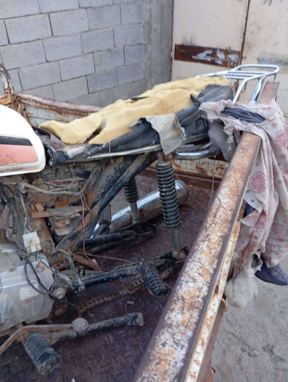 وين جماعت التعمير دراجه نامه موديل ٢٠ دبلات كدام جدد صالنصه جديده دبلات وره يشتغلن دراجه يرادلها تعمير المكينه يرادلها تجفيت  شاصي مكفول اوراق اصولي دراجه جنت تاركها مكان رفاعي سعر ٣٥٠ وبيها مجال للشراي ***********
