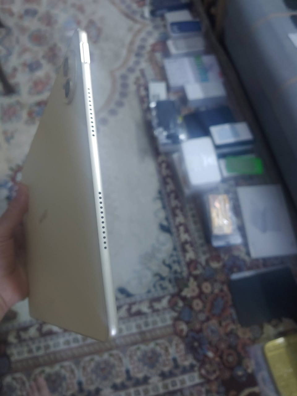 هواوي ميت باد برو 12.2 ذاكره 512 رام 12 نظيف جدا يجي وياه الحافظه والكيبورد
السعر 700 الف قفل
***********
يوجد توصيل لكل العراق
