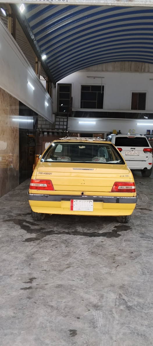 بيجو لميس موديل 15 سنويه بعدها مصاقطه مصفر غرامات بس هيئه ماعرف شكد عليها تحويل مباشر السياره بيها بس جاملغ امامي مبدل بدون دواخل بسعر جدا مناسب 27وهيئه عل المشتري مكان السياره الشعب ‏‪***********‬‏
