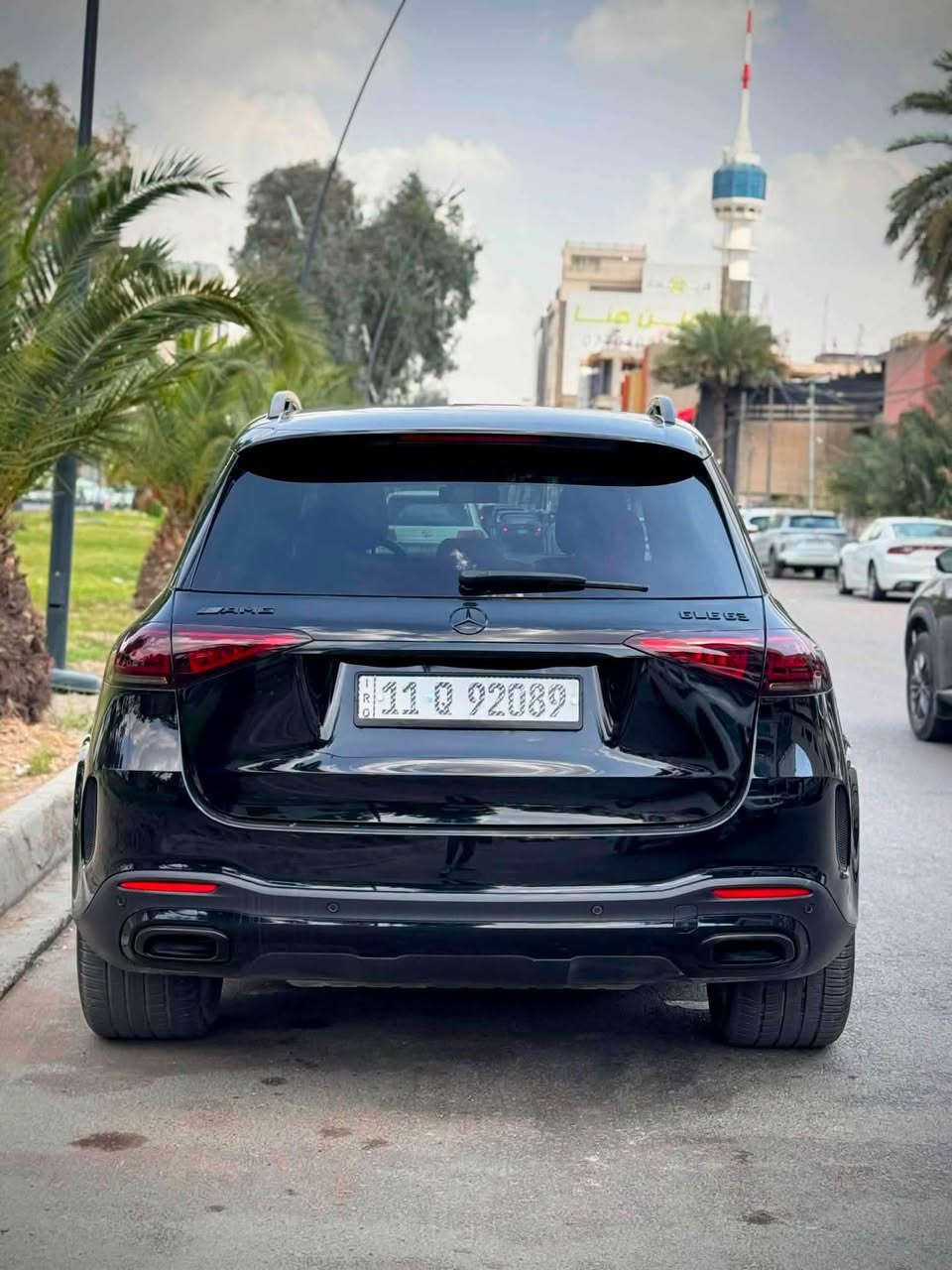 مرسيدس GLE 350 موديل 2023
وارد امريكي 4 سلندر 👈🏻 تيربو
ضرر امامي بسيط بالواجهه مع صبغ البنيد
بدون تضرر الايرباك واللغود والشواصي ضرر سطحي السياره نضيفه جدا ومحدثه AMG السياره فول مواصفات سياقة ذاتيه وبانوراما مقاعد تدفئة تبريد معروفة مواصفات المرسيدس 
-  - - - - - 
عداد المشي 28 الف مايل فقط 
السيارة بحالة ممتازه ممشى قليل ومغلفة ppf بالكامل مع عازل حراري اصلي للجام
رقم بغداد سنوية بأسم المالك تحويل مباشر مكان السيارة بغداد المنصور كماليات اسطنبول سنتر
- - - -
السعر 49.500$ بي مجال بسيط
للاستفسار ***********
