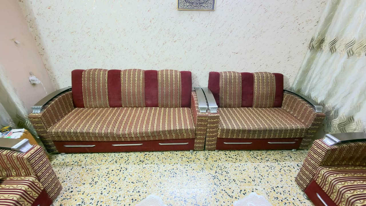 ديوان للبيع كلش نظيف سعر 150
حي سومر قرب جامع ابي هريره

***********

***********
