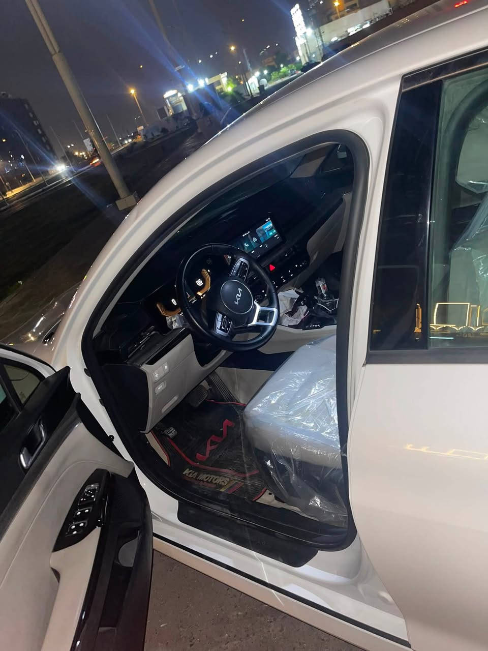 k5 خليجي للبيع  
مديل 24 فول عده الفتحه 
السعر 180$
عنواني بصره رقم الهاتف ***********
