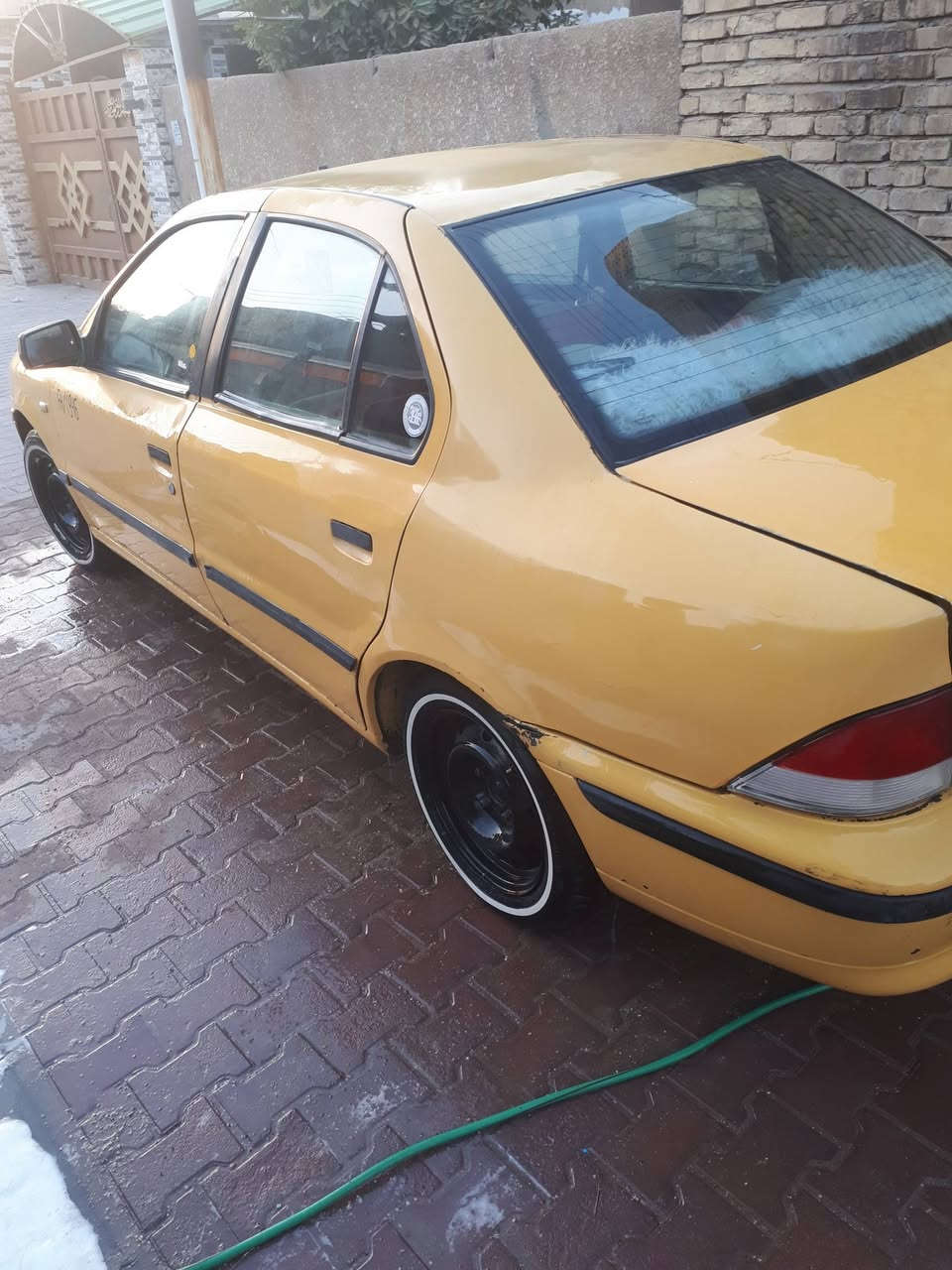سمند موديل 11 ناطقه رقم بابل انكليزي سنويه جديده ل 27 هيئه مصفره عليها غرامه 200 الف ع المشتري شرط التحويل  مكينه وكير فرنسي مكفولات   تخم تاير السعر 30 ورقه وبيها مجال مكان السياره طويىيج للاستفسار ***********
