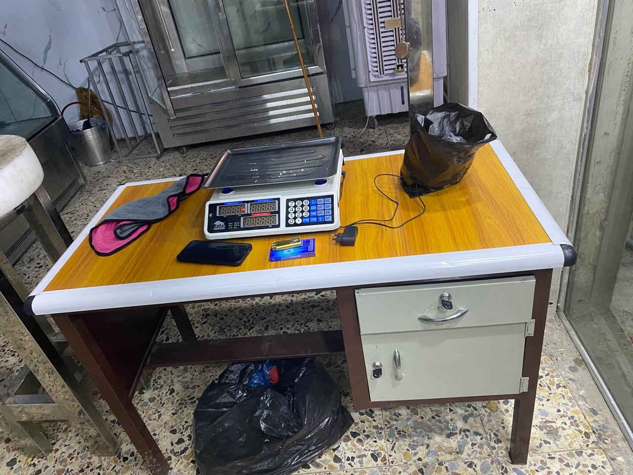 سلام عليكم غراض محل اللبيع الاستفسار
***********
بغداد حي سومر
