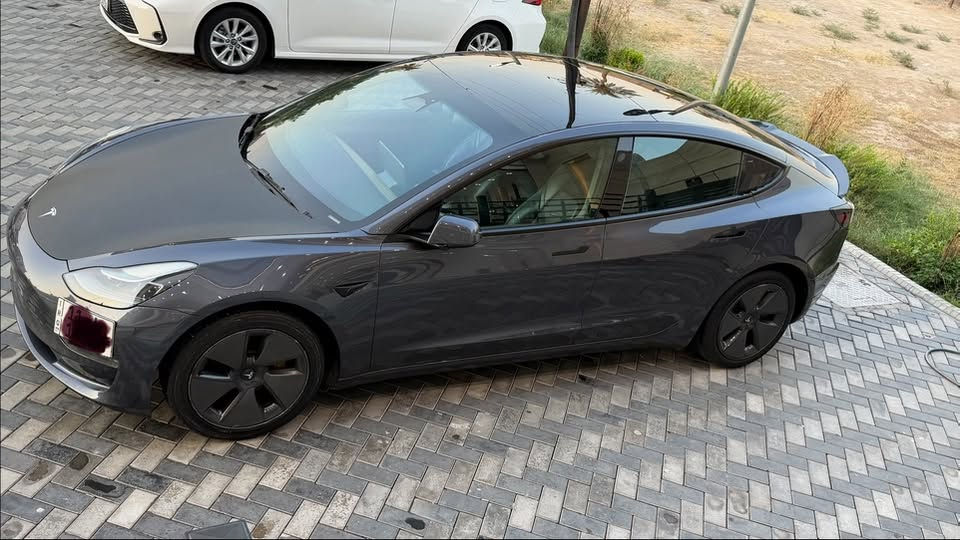 تيسلا 3 موديل 2023 ضررها جاملغ وبنيد وجاملغ ثاني ضربة سطحية مبدلات نفس اللون ماشية 77 الف كيلو مكانها بغداد مجمع الود السكني السعر 140 $ وبي مجال بسيط 
***********
