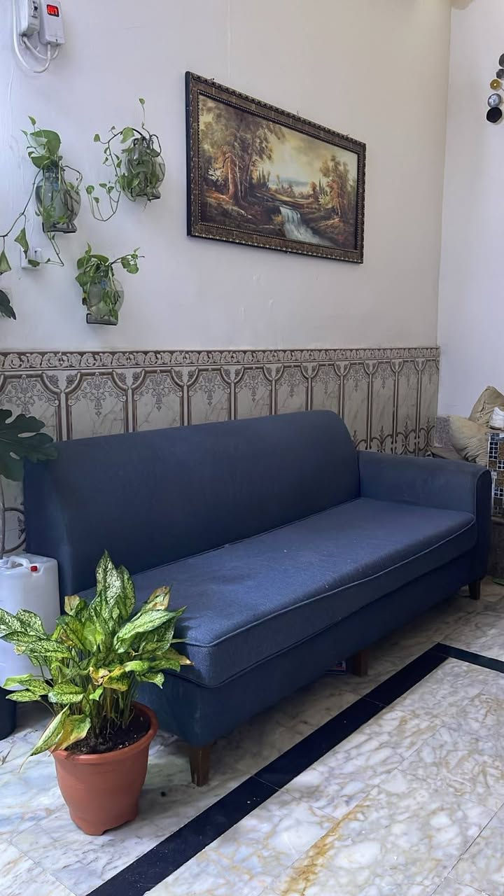 للبيع تخم المكان حي الجهاد سعر٣٥٠ استفسار على رقو بي وساب***********

