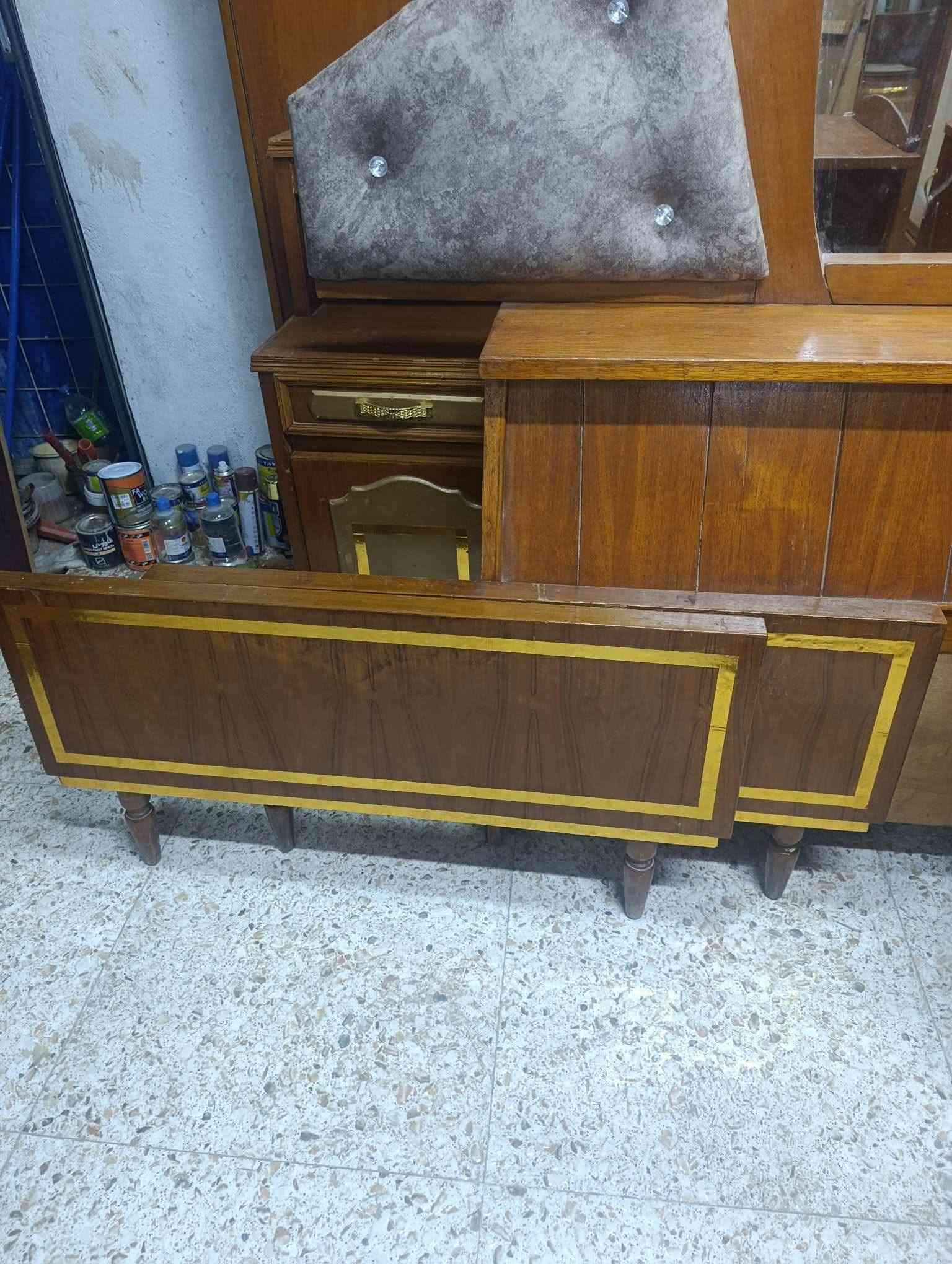 نكول ياالله 
غرفة نوم صاج احطاطه نوع خشب بلوك
جرابي اثنين نفس تصميم  سعرها  575
مكاني كركوك حي النصر ***********
