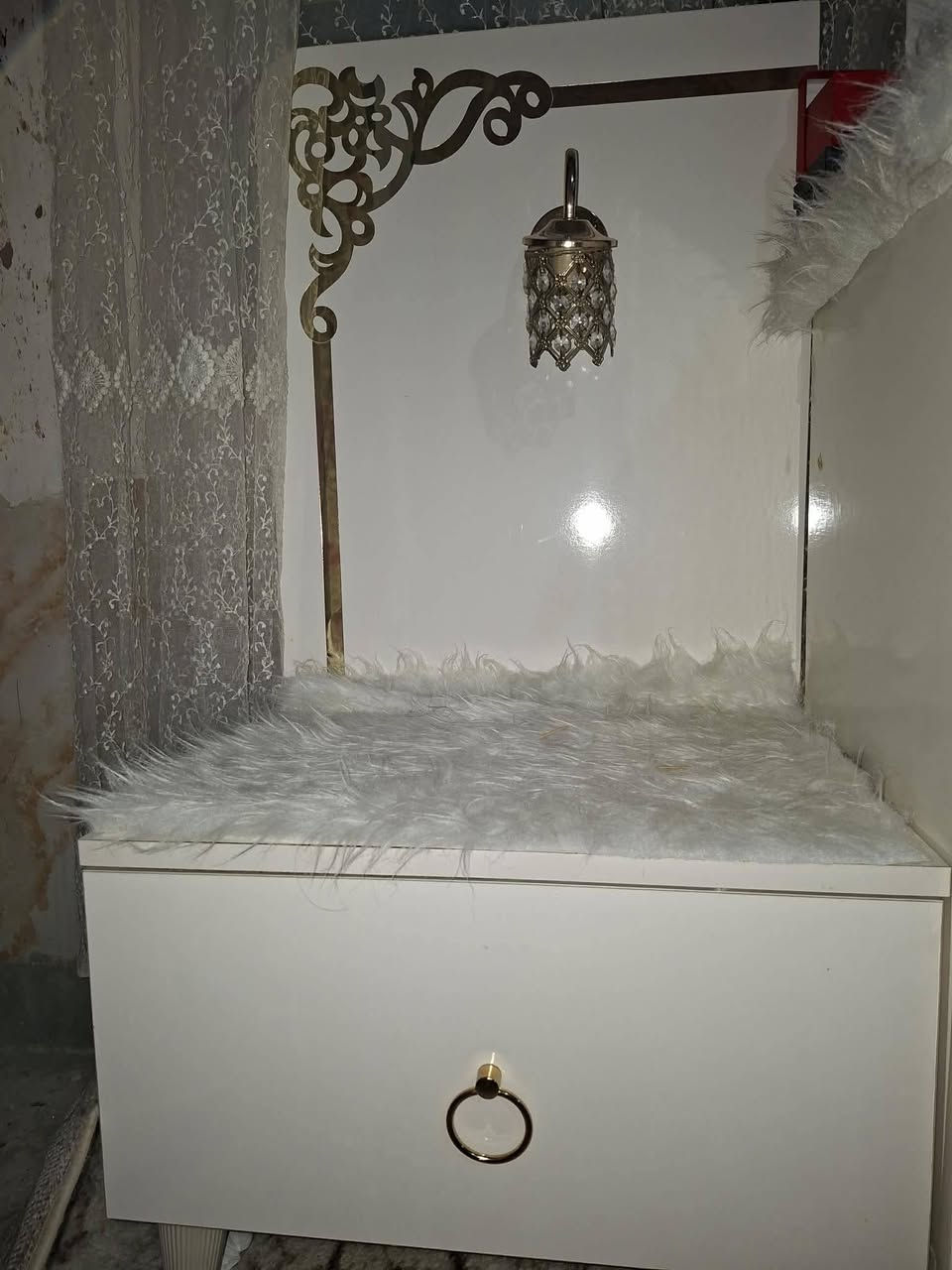 غرفة نوم ٧ قطع ٣٥٠ الف بدون دوشك 
***********
