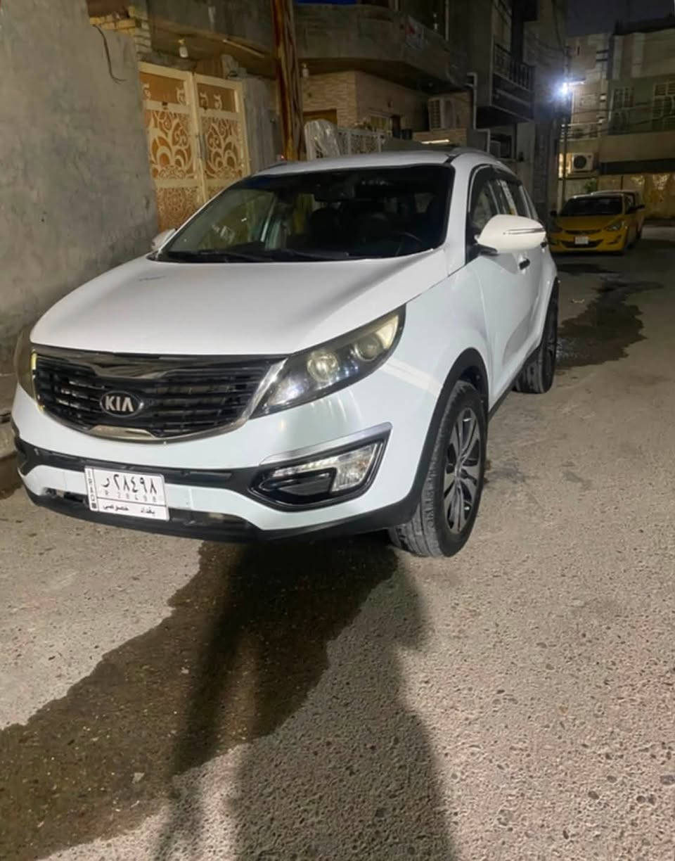 سبورتج 2014 صبغ عام اثر طخطخات بيهه السعر 95 وبي مجال للستفسار ***********
