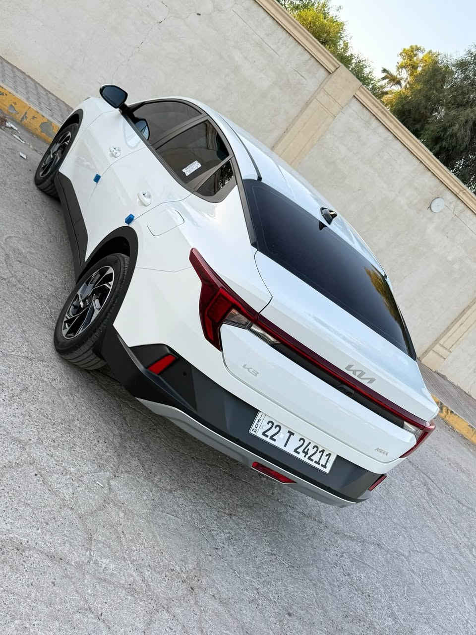 كيا  كي 3 ملاحظة السيارة بيهة كتاب تضليل من اربيل
خليجي ضمان شركة كيا وكالة NMخمس سنوات او 100 الف كيلو 
مرقم اربيل بسمي تحويل 
موديل 2025 ماشية 5000
فول مواصفات 
محرك 1.6 
بصمه تشغيل 
ويل كب 
حساس امامي 
حساس خلفي 
كامره خلفيه 
شاشة كبيره 
اريل نفكيتر 
تحكم ستيرن 
تبريد قطعتين 
سستم ايرباك 
السعر جوه اسعار الشركة 
عنوان بغداد الكاظمية
***********

