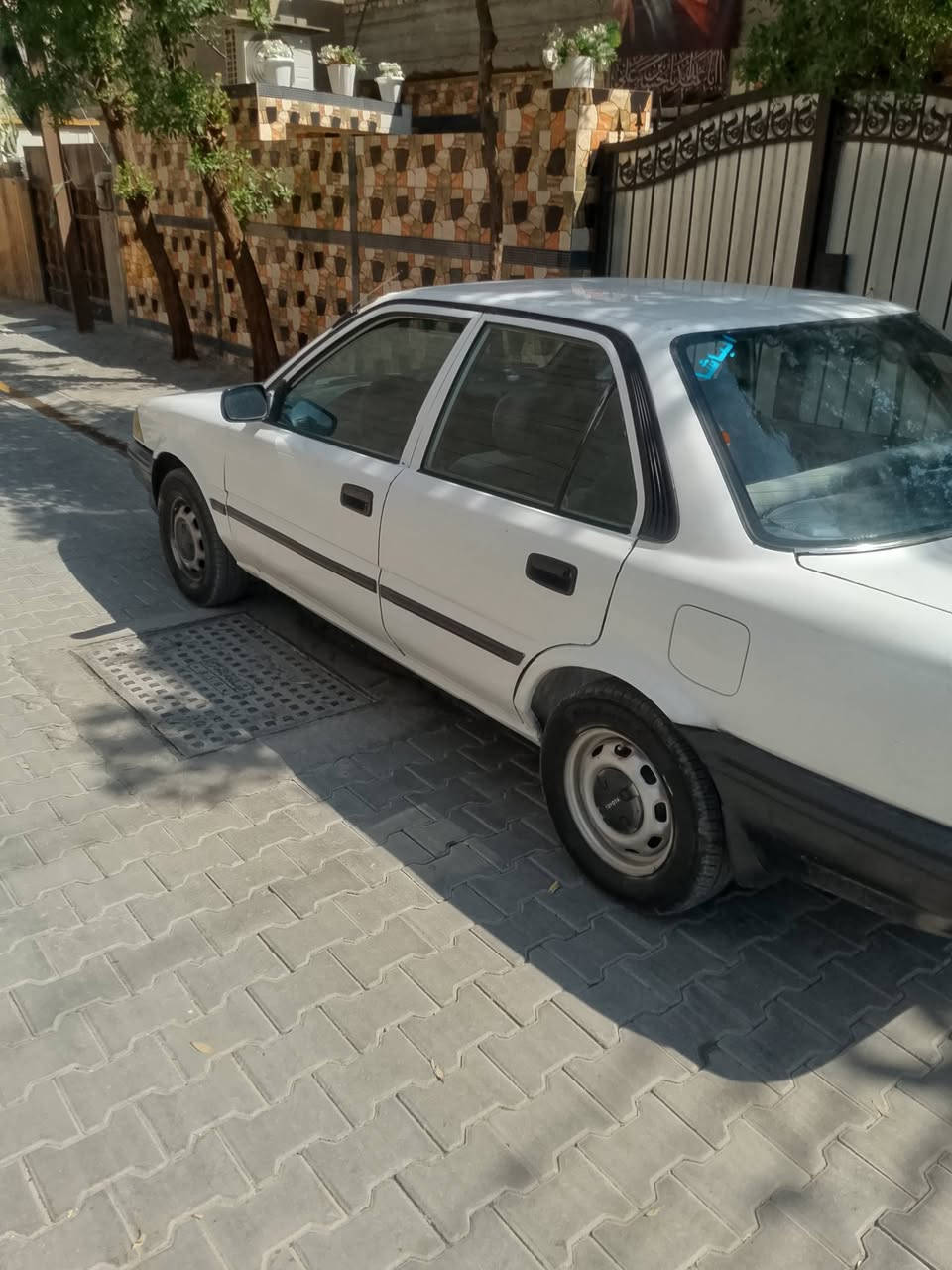 سيارة للبيع كورلا
موديل 1990
يسره بلاد
سياره بلاديه من دعاميها للدعمياء 
سعر 40 ورقه
كلشي نظيف بيها سياره 
رقم الهاتف / ***********
عنوان بغداد جديده رقم فقط على رصيد
