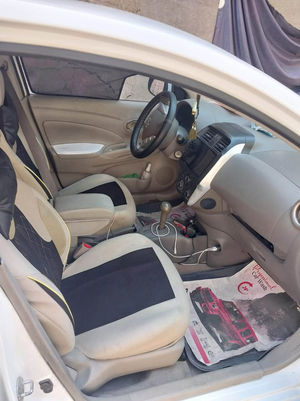 سني هندي موديل ٢٠١٩ بليته زركه نظيفه مال جناي 
بيهه تبديل قبق صندوك وتصليح على البارد حوض الصندوك 
السعر ٩٥ وبيهه مجال قليل للشراي 
رقم الهاتف ***********  في مدينة الصدر
