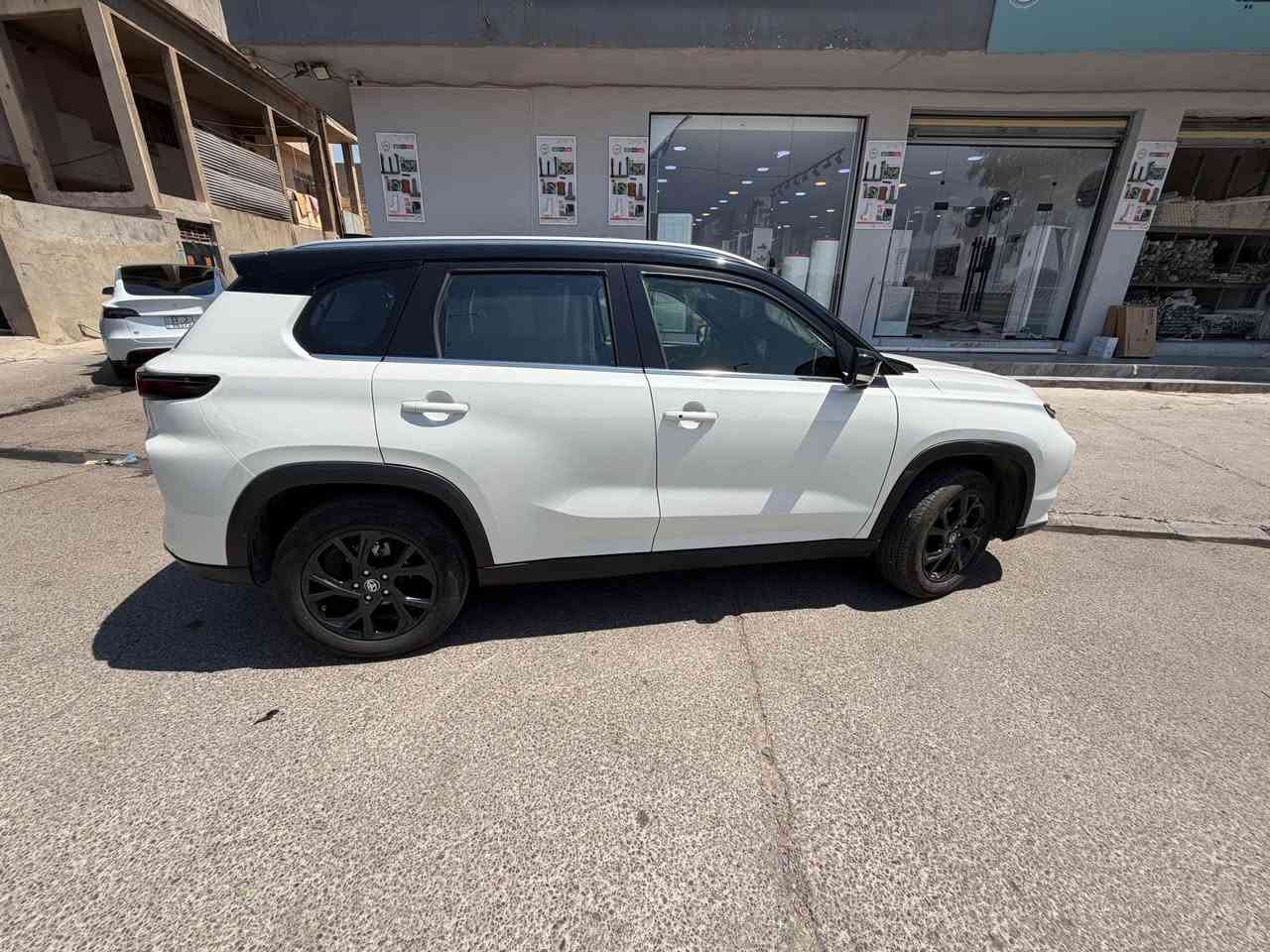 TOYOTA URBAN CRUISER 2026
وكالة جيهان لون ابيض فول ١/١ سقف اسود بلاد ماشية ١٤ الف ضمان شركة
مواصفات
apple car play & android auto شاشة كبيرة تدعم
سستم سماعات مكون من 6 سماعات نظام Tweeter
رادارات امامي خلفي
خمس كامرات 360 درجة
بانوراما دبل فتحه+ سقف اسود بلادي
مقاعد جلد توكلر بلادي
كيج الكتروني
عجلة القيادة فول تحكمات ومدمجه بشفتات توبرونيك لايتات امامي عدسة دبل زينون eco dynamic
بكل لايت ليد ثلاث فصوص
اشاير ترحيل +دخول ذكي
auto hold
بريك بصمة
خمس بصمات
محرك mild hybrid neo drive يعمل بنظام صرفي 19 كم/ 1 لتر
نقط عمياء
انحراف عن المسار
قطعتين تبريد
بردات بلادي
وبعد هواي مواصفات ما تخلص
السعر 31 مليون و٢٠٠ الف وبيها مجال رقم أربيل السيارة ملاحظات pdr حافه جاملغ فقط ورصعه صغيره باب خلفي جهة السكن موقع سياره موصل / اربيل
التواصل عل رقم *********** موصل, نينوى
