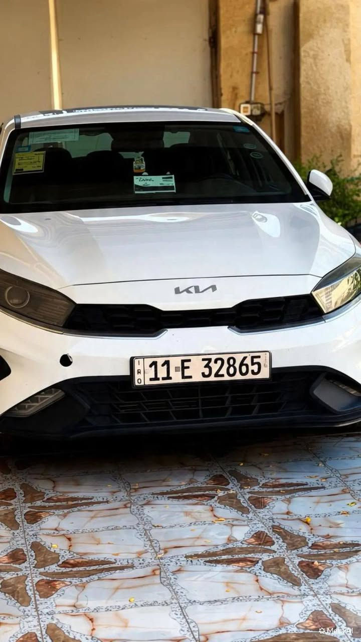 السلام عليكم سيراتو موديل 22 رقم بغداد مكينه 1600 فول بس بصمه ماكو السياره جاهزه من كلشي بيه فقط تصليح بقبق الجنطه موضحلك بالصوره بس هاي تصليح السعر 155 وبيه مجال قليل مكاني السماوه رميثه للاستفسار الاتصال عل الرقم ***********
