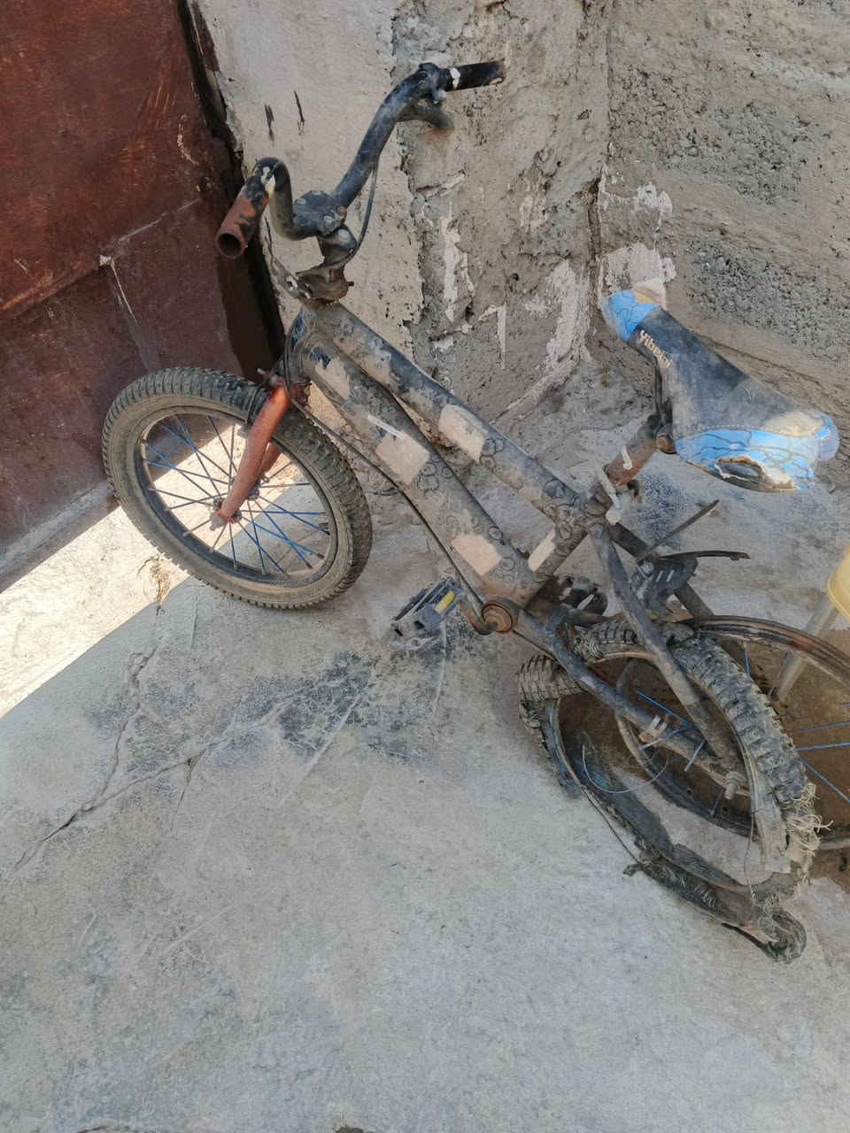 السلام عليكم غراض اللبيع الشراي يجي على الخاص او اواتساب ***********
