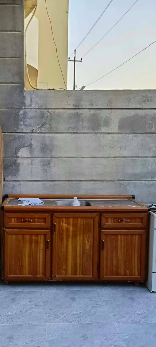 طباخ فريش مصري نظيف مابيه اي عيب 
كامل شغال سعره 130
سنك سعره 70

بلازمه حجم 32نوعيت جنرال أم نت سعره 70
شراي اتصل ***********
