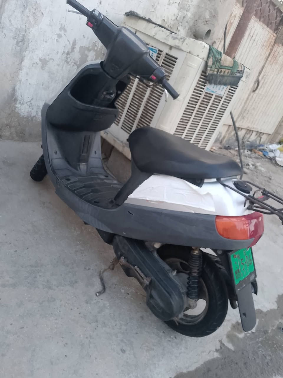 بطه موديل 2003 للبيع مكاني طويريج السعر 450 وبيها مجال وصل معرض موجود بسمي الشراي يتصل***********
