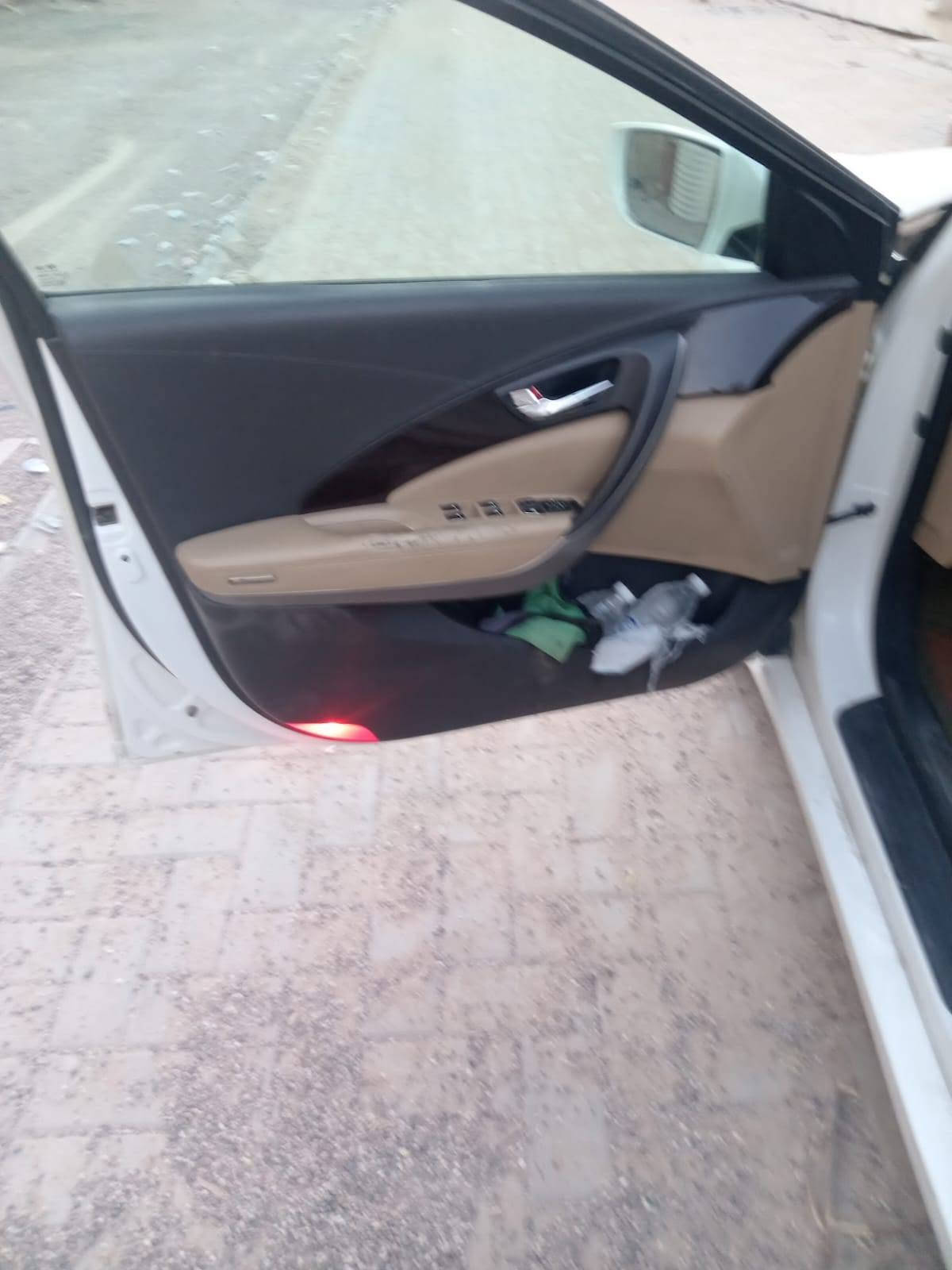 هونداي ازيرا خليجي مديل2015 محرك 3000 بية باب جة اليمنة صبغ بدون تبديل وصبغ  بالجنطك  رفم اربيل سنوية منتهية 20راعية كردي تريد وكاله تريد تحويل الرجال حاضر سعر ب115وبية مجال لشراي بيع فقط شباب *********** البصرة, العراق
