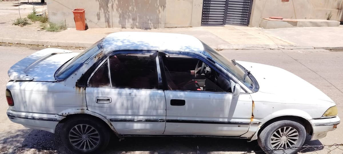 كورلا 88 فحص صلاح الدين 
كير عادي 

المحرك بيه صرف

السيارة كدام العين صاحبها متوفي وبيها ورثا باي وقت تحب يحولون قسام شرعي. 

عندي بيها وكالة عامة احولك

#السيارة شغالة افتر بيها وين يعجبك

السعر 11 ورقة قفل

***********
