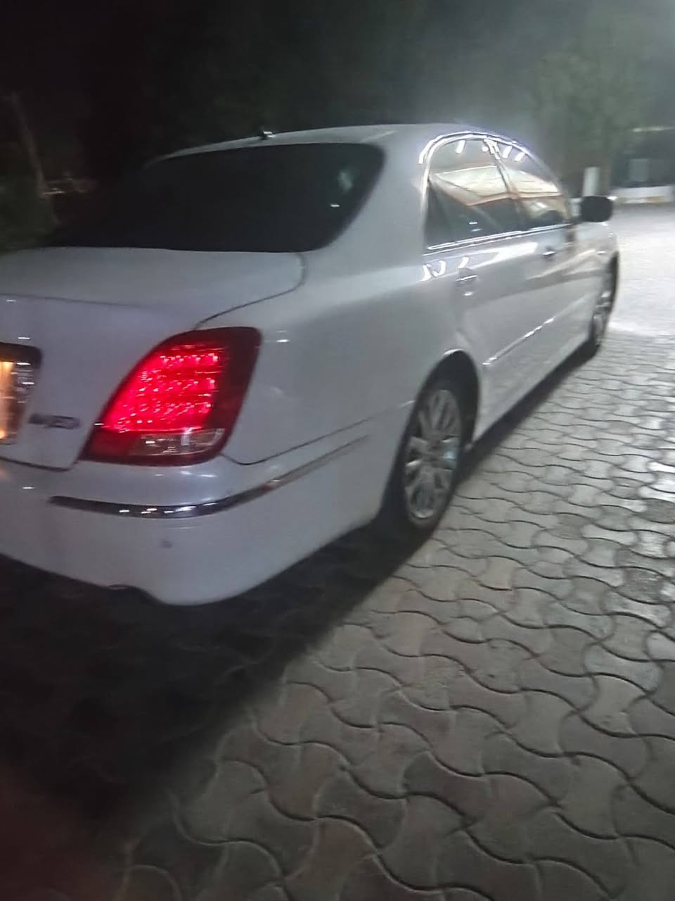 سلام عليكم سياره ماجسته للبيع فول مواصفات تحوير نجف رادارات  واحد عله واحد كفاله عامه  فتحه جلد ثلاجه تخم تاير  رقم بغداد قرار 102 تسجيل جديد السعر 145وبيه مجال التصال ***********
