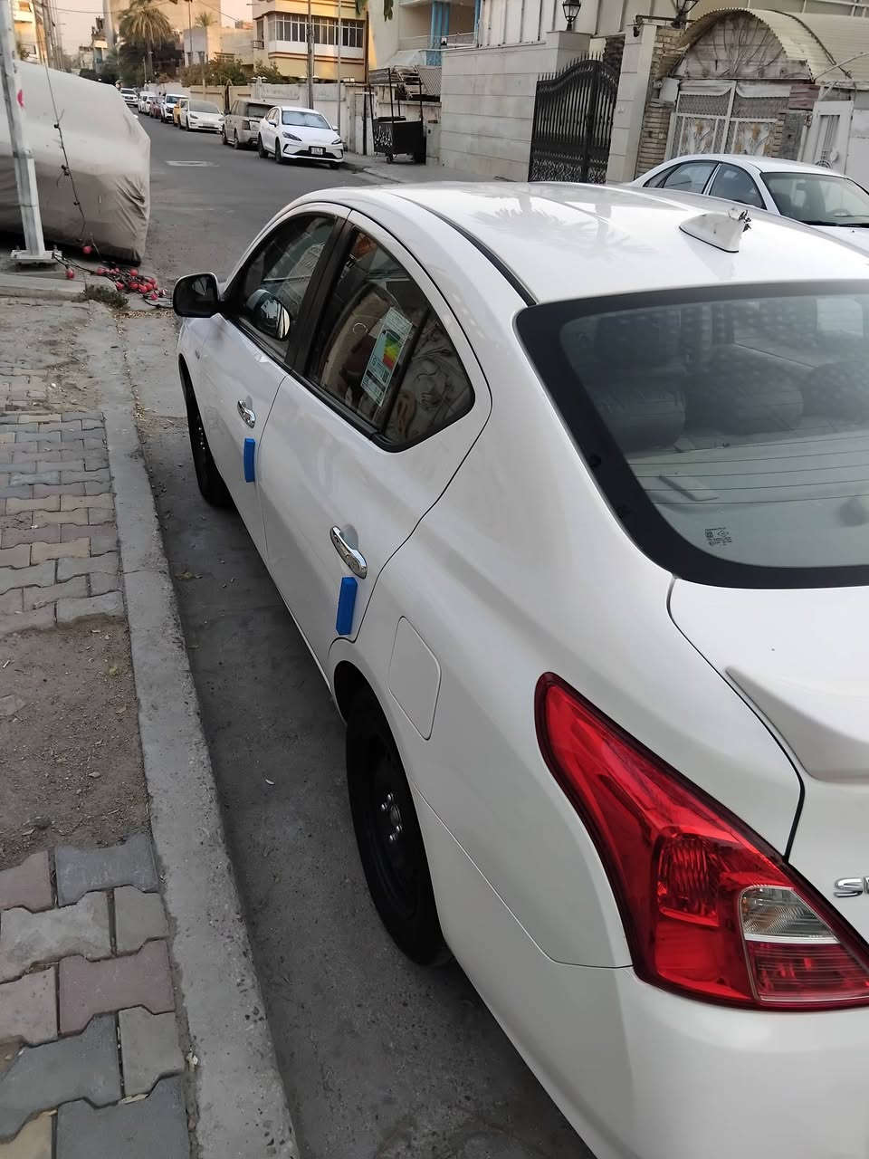 السلام عليكم سني هندي  موديل ٢٥ ضمان السور ماشيه ٣٠ ألف كفاله عامه ماعده دحجه خفيفه بلدعاميه الخلفيه  شاشه لكزز
بسمي تحويل او وكاله اني حاضر   السعر  ١٢٢ وبي مجال رقم ا،بيل  اتصل وتدلل  ***********.   
***********
