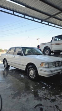 سيدان • محرك ٢٥٠٠ • رقم بغداد
