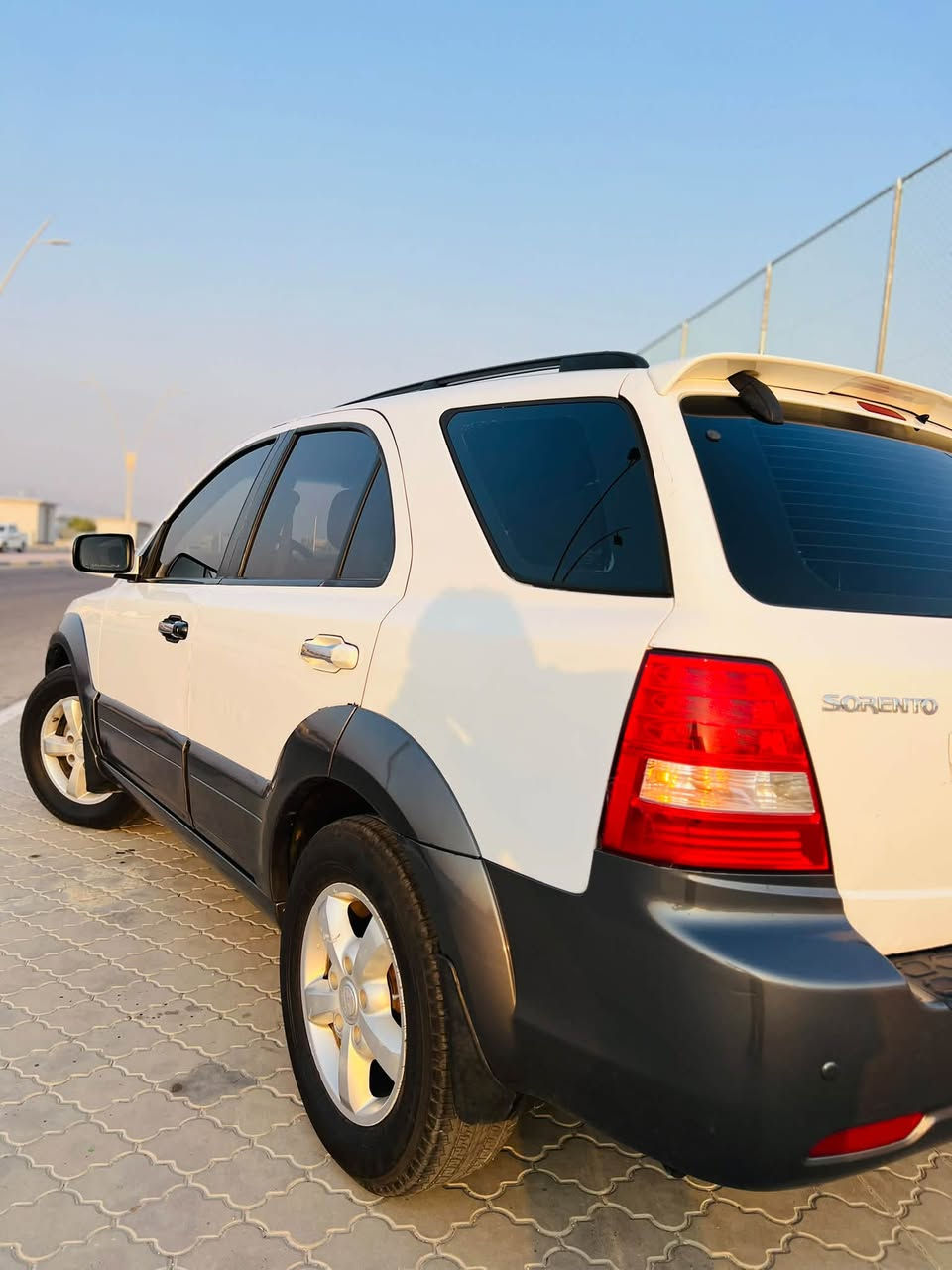 للبيع كيا سورنتو موديل 2009 خليجي
محرك V6 حجم 3300
 رقم بصرة دولي باسمي سنويه منتيهه
 كشنات جلد + فتحه
 مكينة وكير وكهربائيات بلاد 
 منظومة تبريد جديدة
 حدادية وتخم وتايرات جديدة
 السيارة جاهزة من كلشي 
 السعر: 100$ ورقة وبيها مجال
 المكان: البصرة – الزبير
رقم الهاتف ***********
